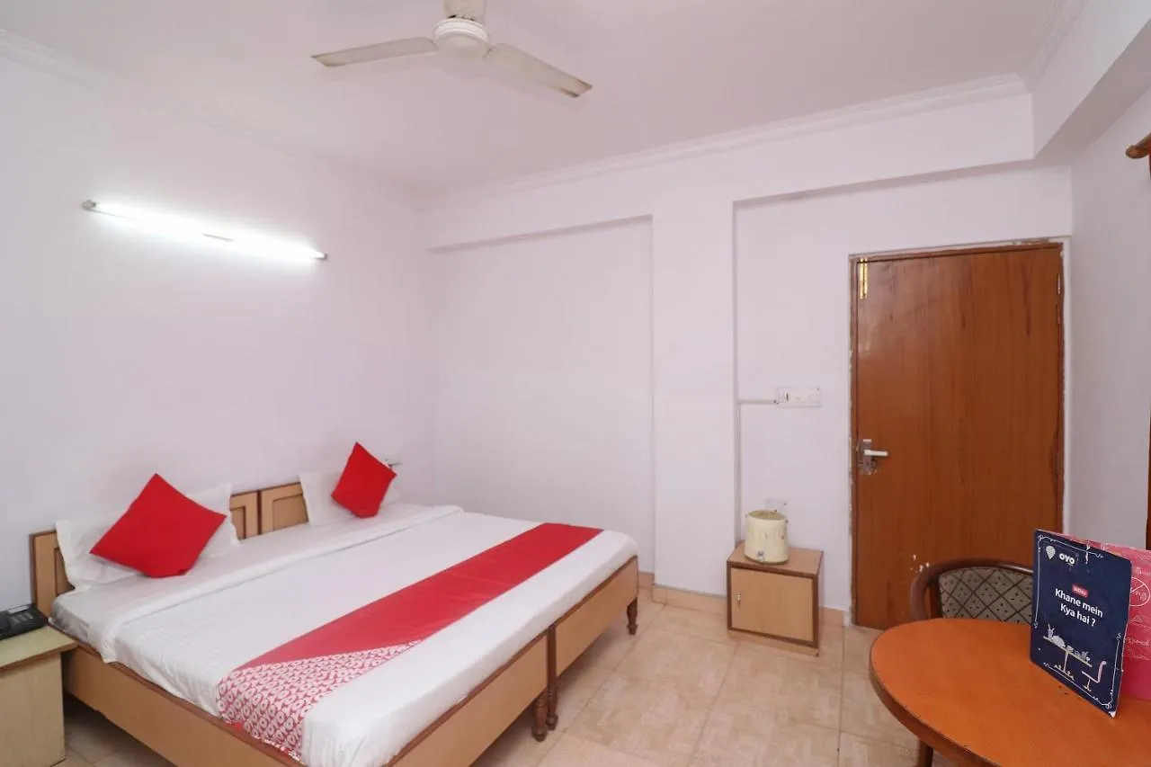 Oyo 24680 Hotel Devansh Belanganj India