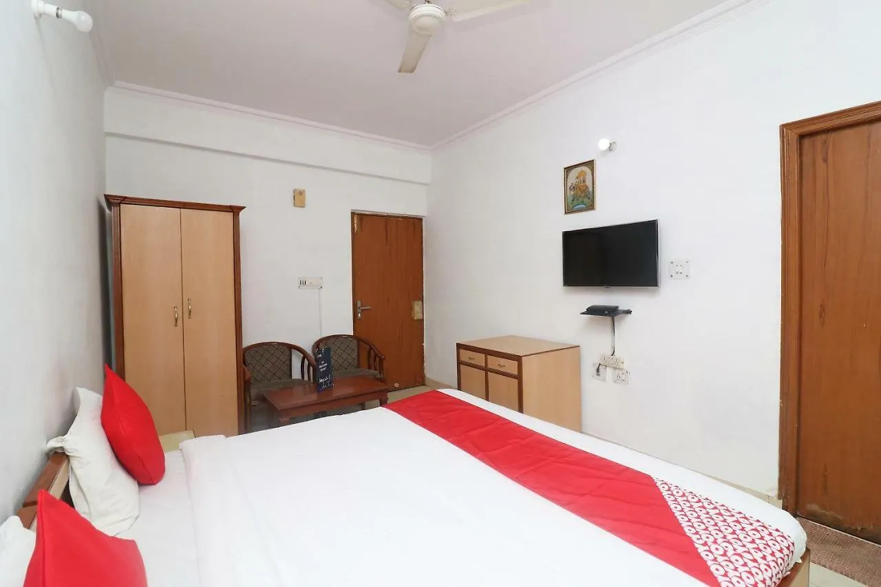 Oyo 24680 Hotel Devansh Belanganj