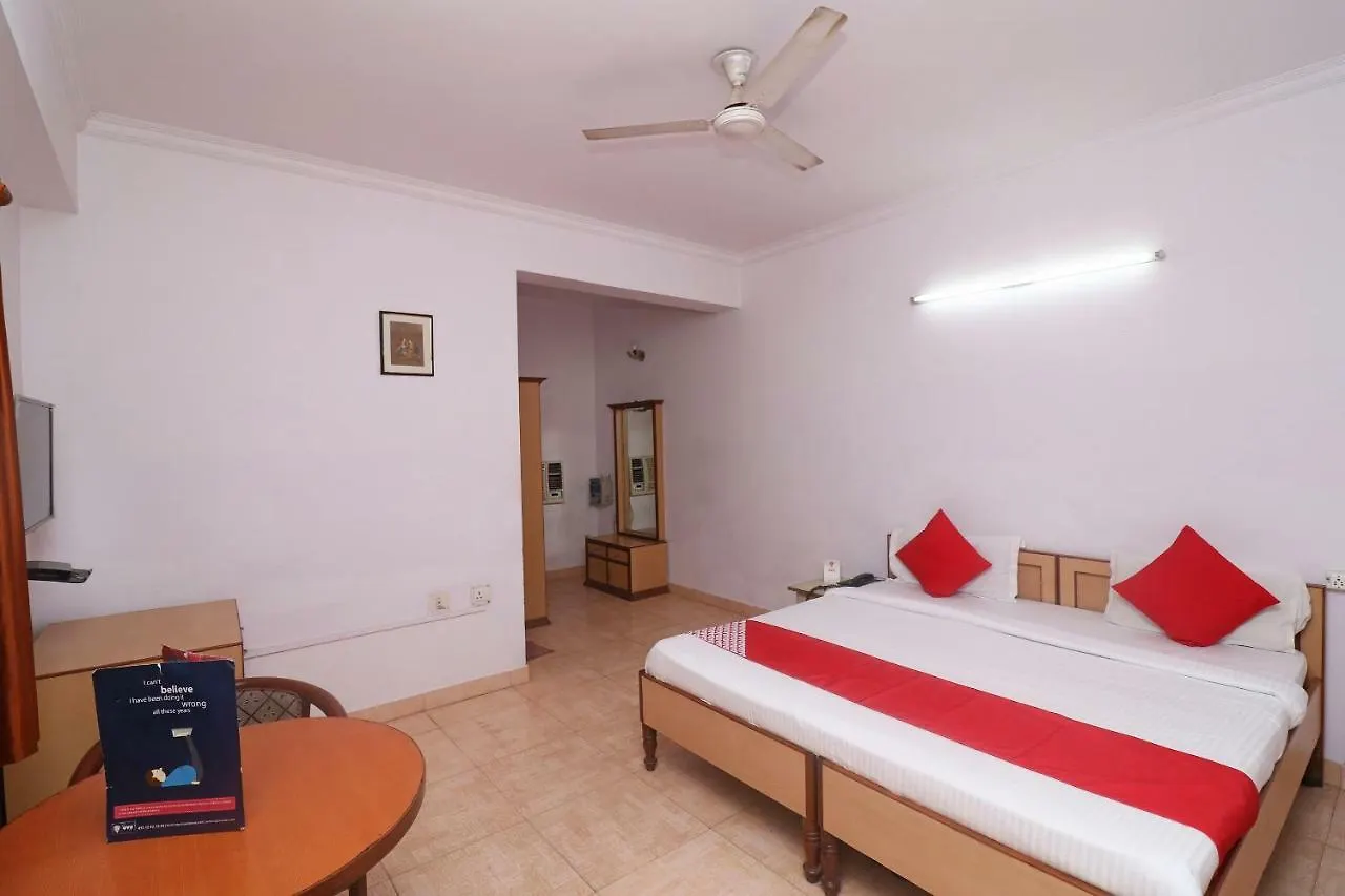 Oyo 24680 Hotel Devansh Belanganj