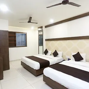 Oyo 18422 Grand Belanganj